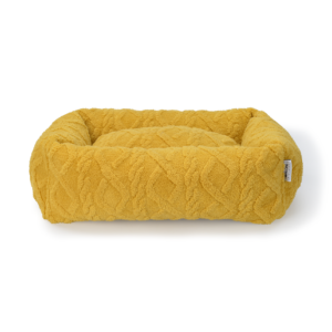 AniOne Bett Fashion S: Ein gelbes Hundebett mit Zopfmuster.